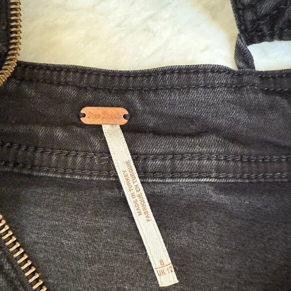 Free People front zip black denim dress overalls size 8 stretch - Picture 4 of 7